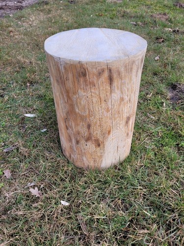 Holzstamm sitzhocker gehobelt - holzstamm,
